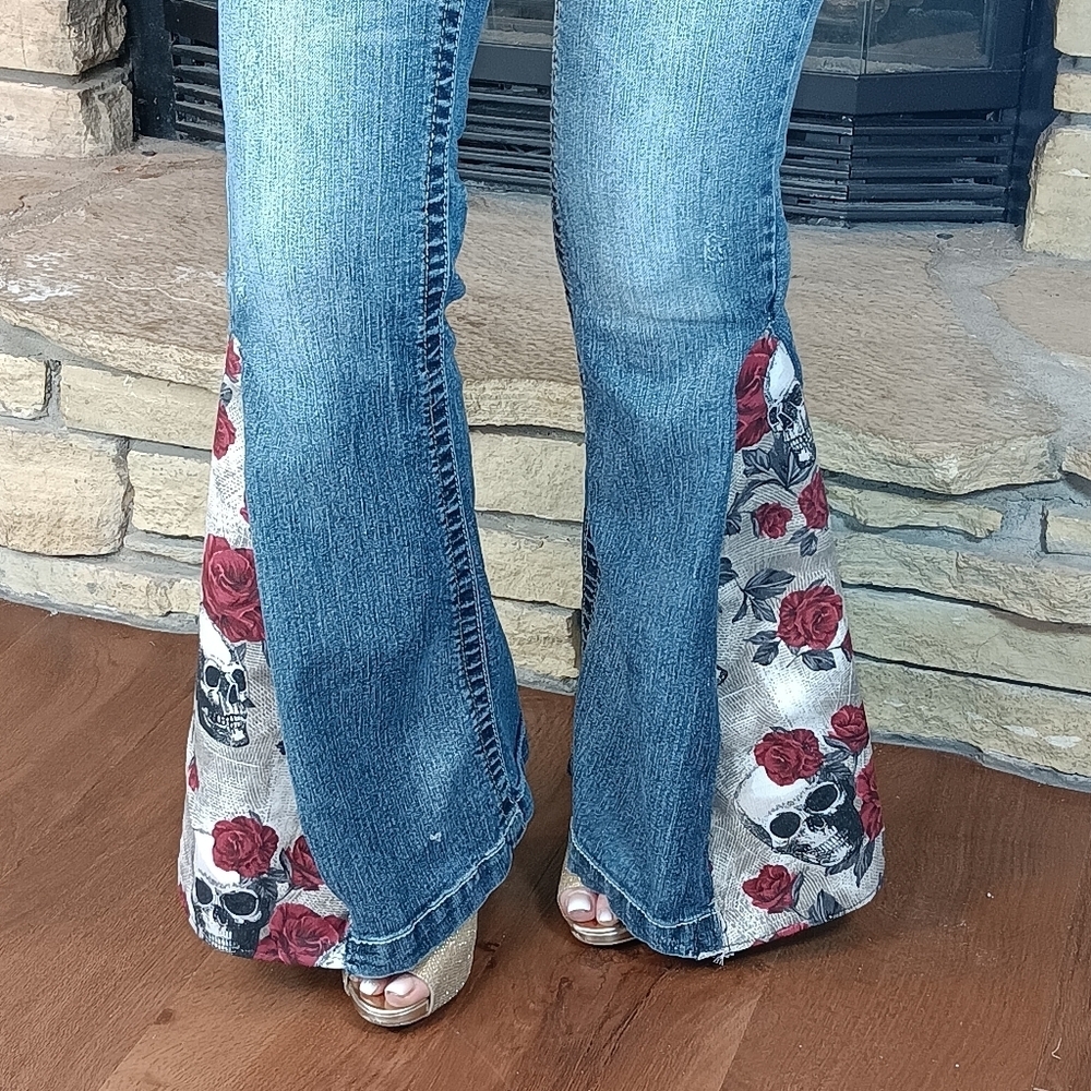 Upcycled, Wallflower Size 3 Flared Jeans Handmade Roses & Skulls Jeweled Lace - Picture 13 of 15